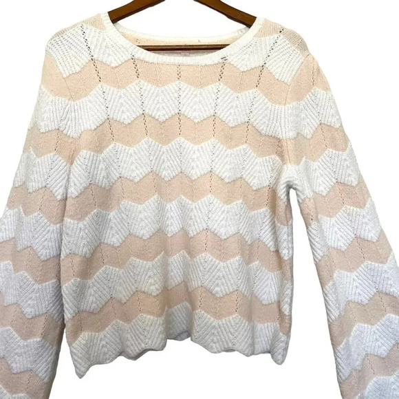 LC Lauren Conrad Chevron Bell Sleeve Knit Pullover Sweater Size Large - Picture 5 of 6